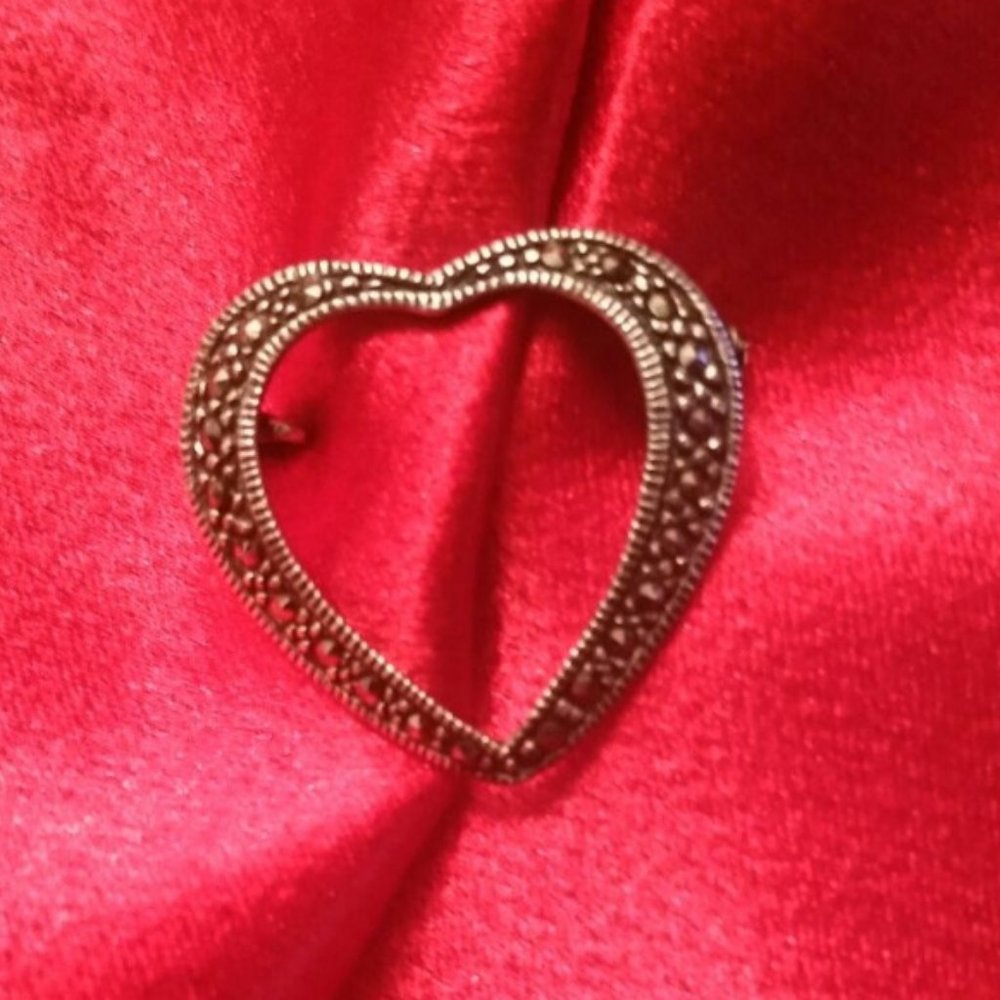 Sterling Marcasite pin brooch